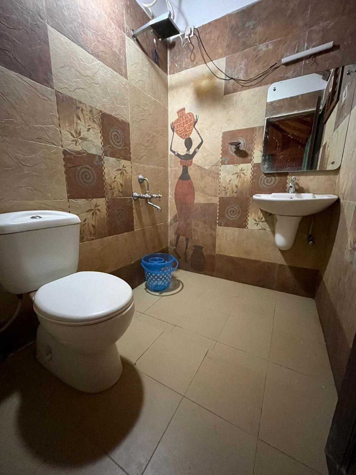 Cocooonroyale Mudhouse Villa Chegāt Buitenkant foto